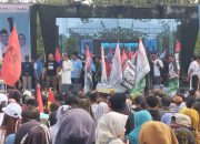 Ribuan Warga Meriahkan Kampanye Akbar, Arief Rohman: Optimis Menang di Atas 75 Persen