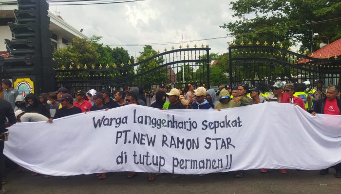 Warga Langgenharjo Pati Tuntut PT New Ramon Star Ditutup Permanen