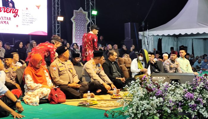 Ngaji Bareng di Pati, Gus Miftah Sampaikan Pesan Persatuan di Tengah Keberagaman Bangsa