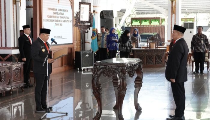 Lantik Kepala DPUTR, Ini Pesan Bupati Pati