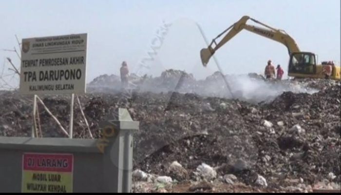Satu-satunya TPA di Kendal Tutup Sementara, Truk Pengangkut Sampah Menumpuk